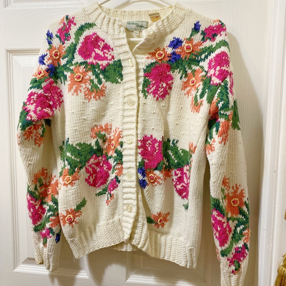 Vintage Willow Ridge Size S Women’s Creme Floral Cardigan